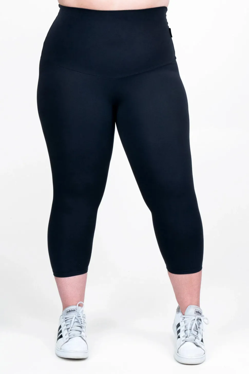 Black Body Contouring - Extra High Waisted Capri Leggings