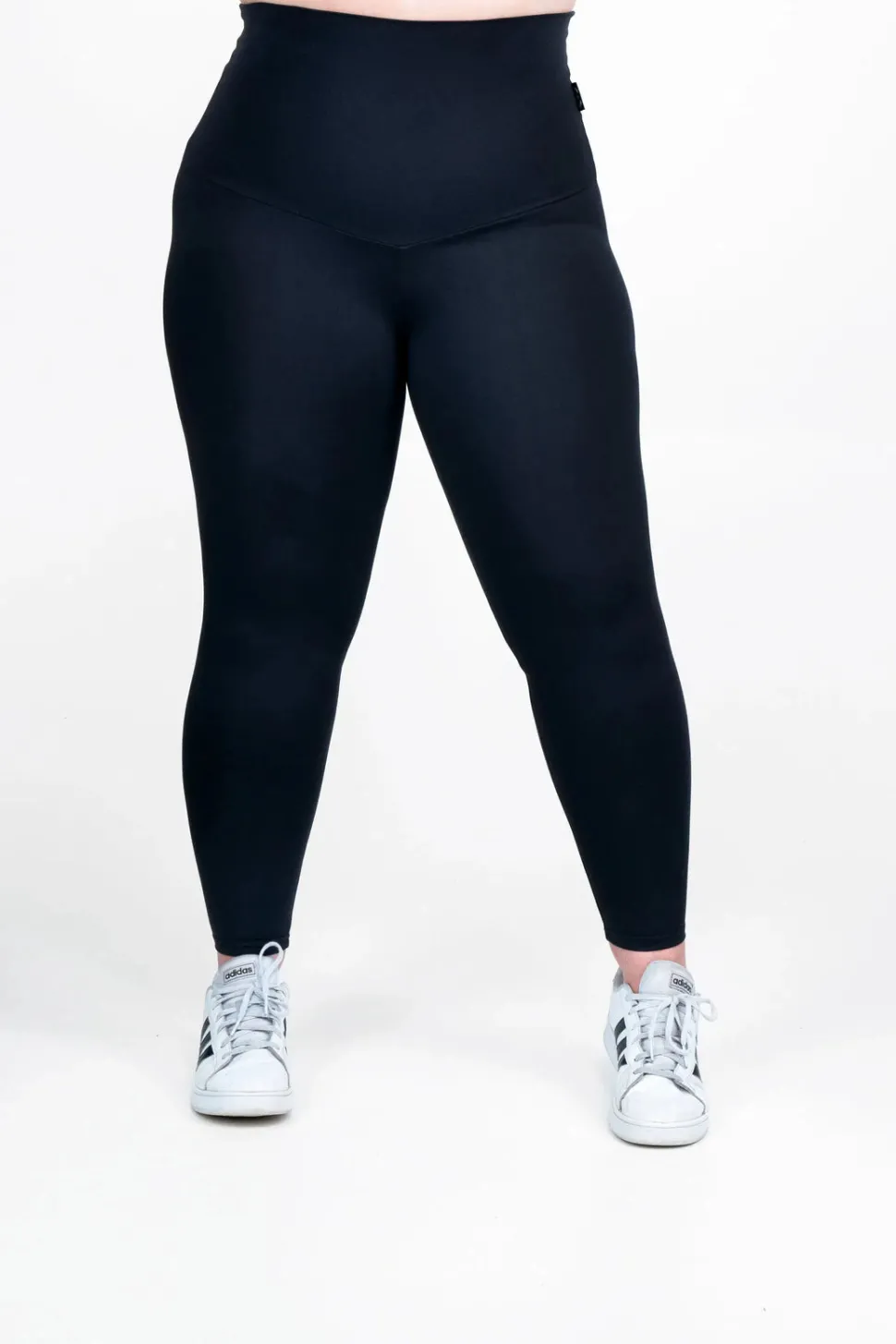 Black Body Contouring - Extra High Waisted 7/8 Leggings