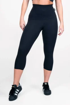 Black Body Contouring - Panel Pocket Extra High Waisted Capri Leggings