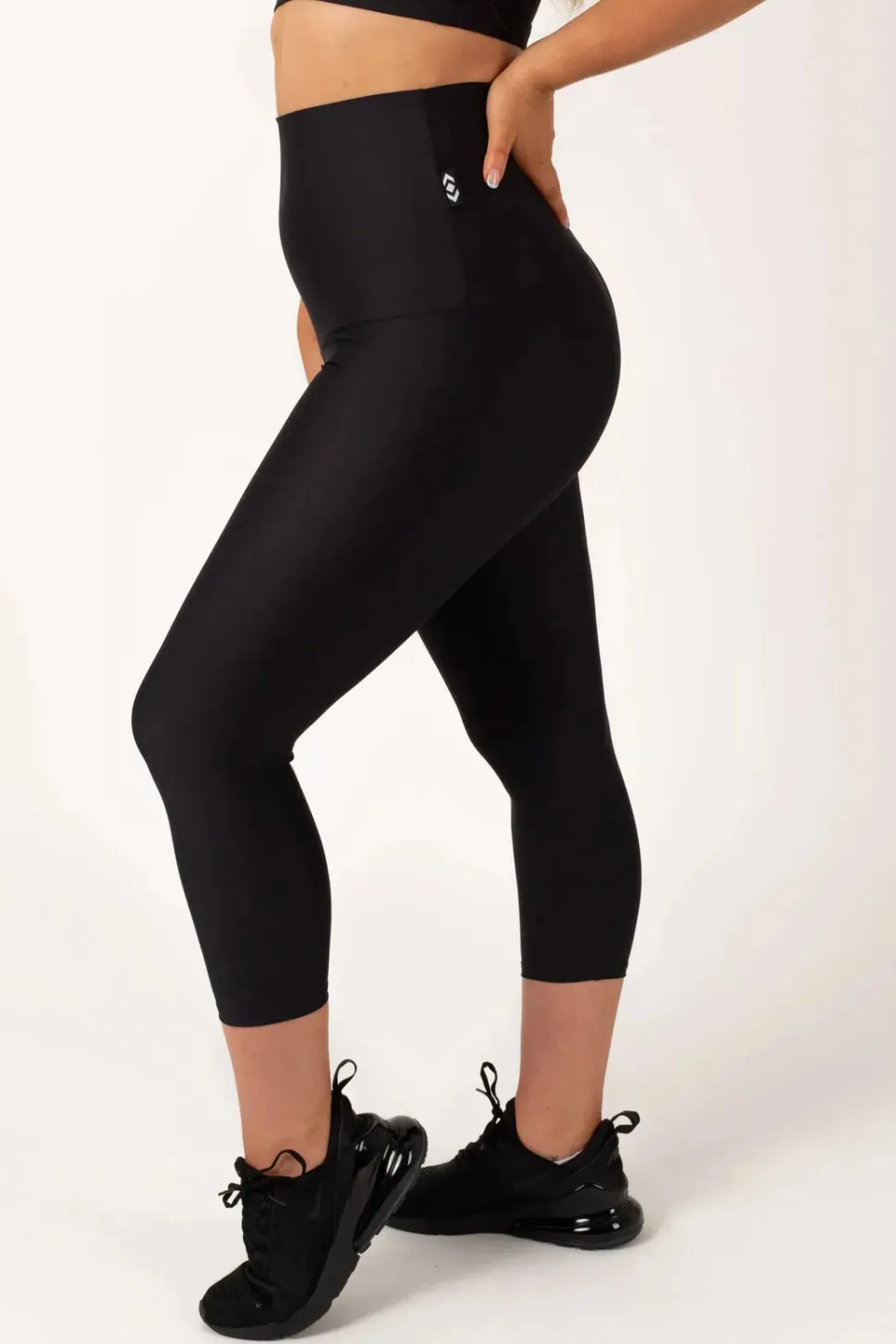 Black Performance - Extra High Waisted Capri Leggings