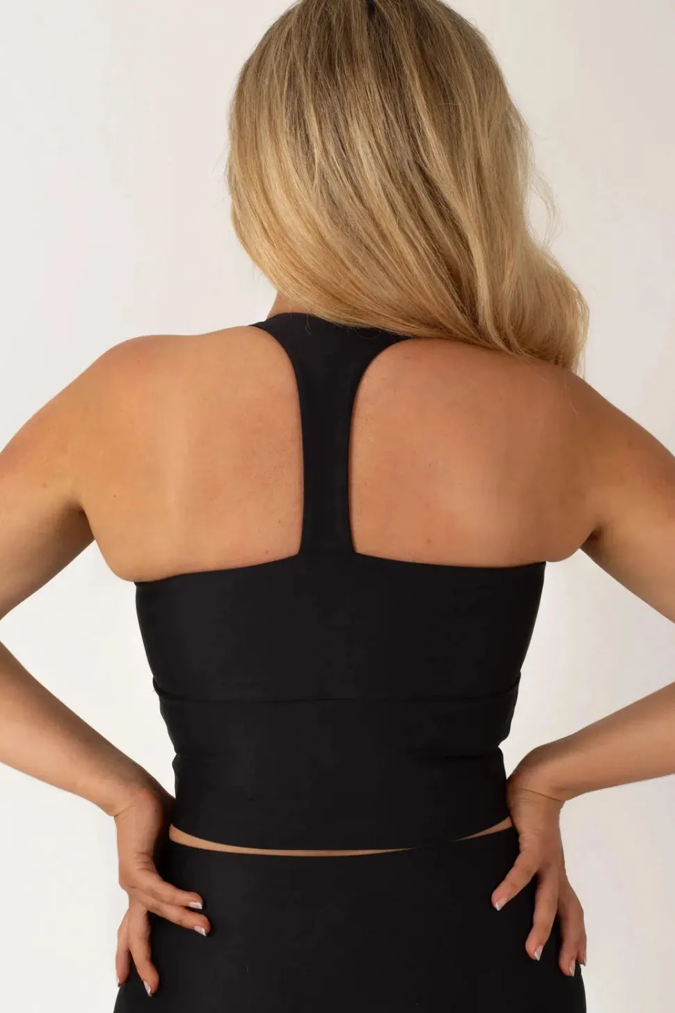 Black Performance - Longline T Back Comfort Crop Top