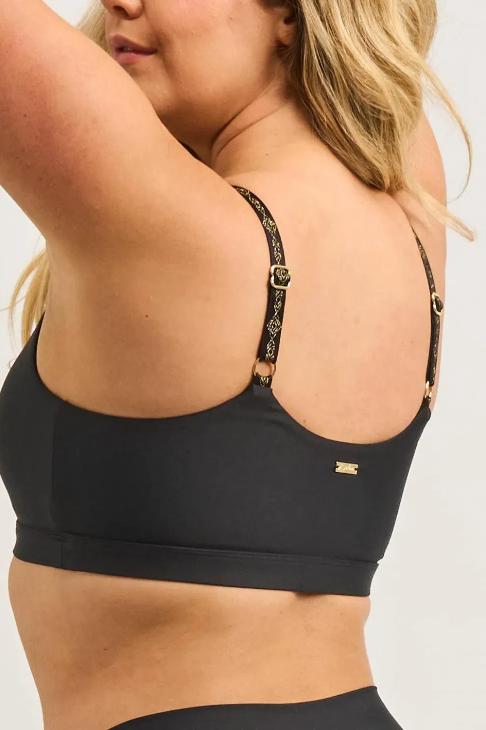 Black Performance - Luxe Bralette Crop