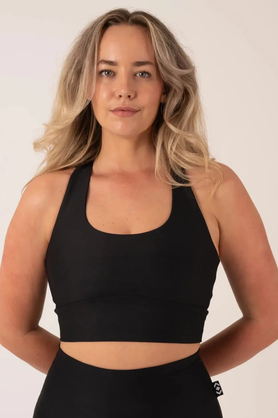 Black Performance - T Back Comfort Crop Top
