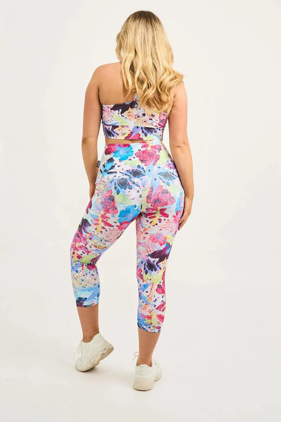 Blessings Performance - Extra High Waisted Capri Leggings