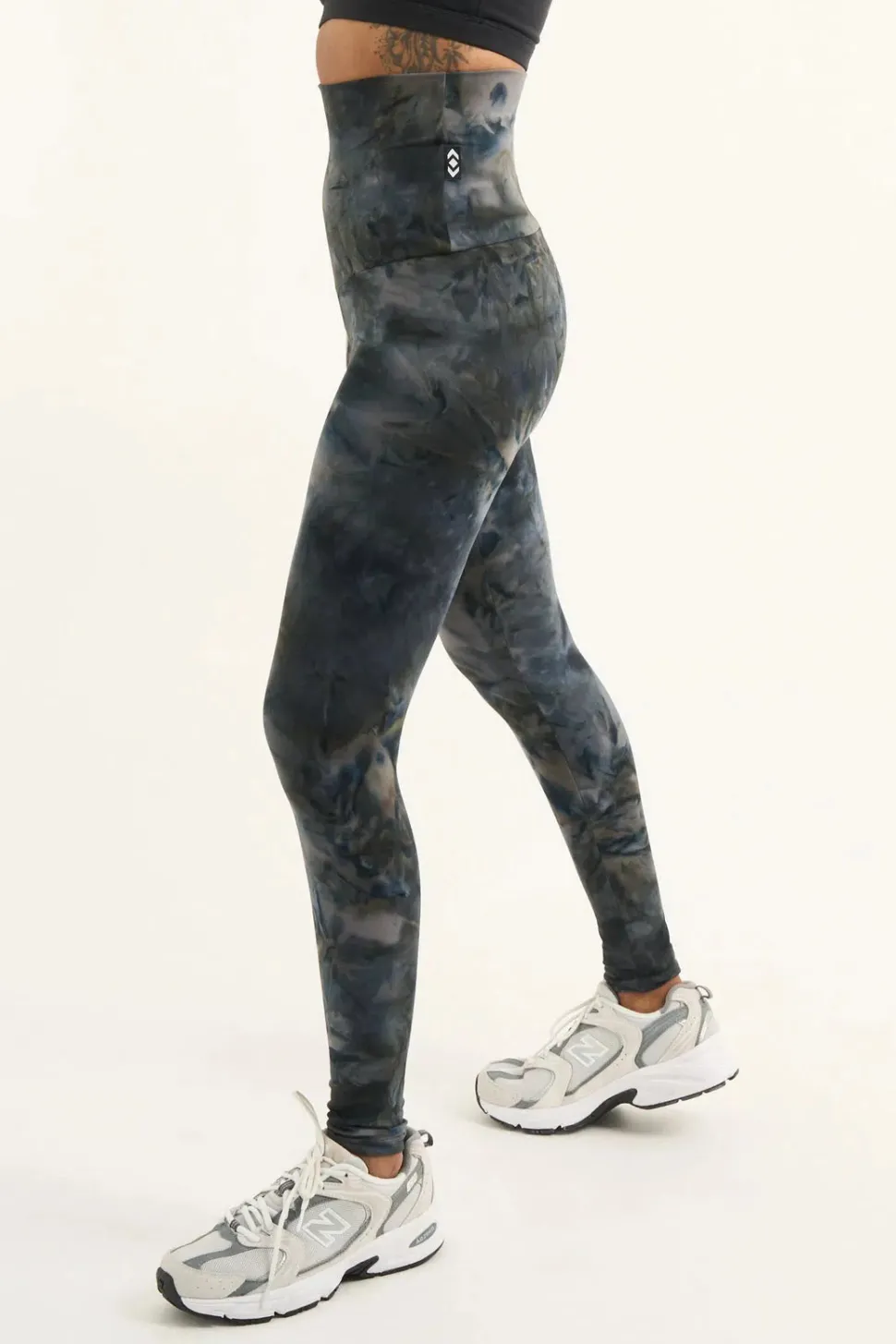 Dark and Moody Tie Dye Body Contouring - Extra High Waisted Leggings