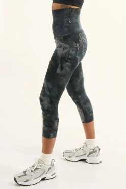 Dark and Moody Tie Dye Body Contouring - Panel Pocket Extra High Waisted Capri Leggings