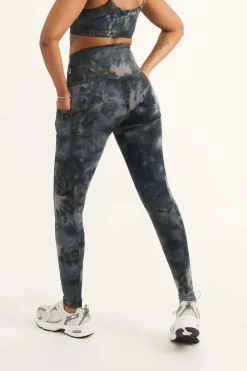 Dark and Moody Tie Dye Body Contouring - Panel Pocket High Waisted Leggings