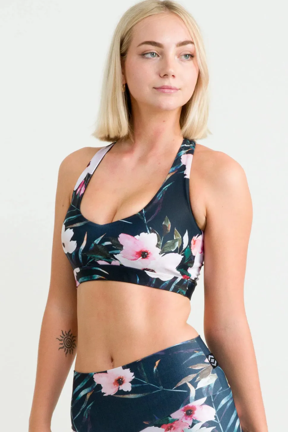 Exotic At Heart Performance - Deep V Crop