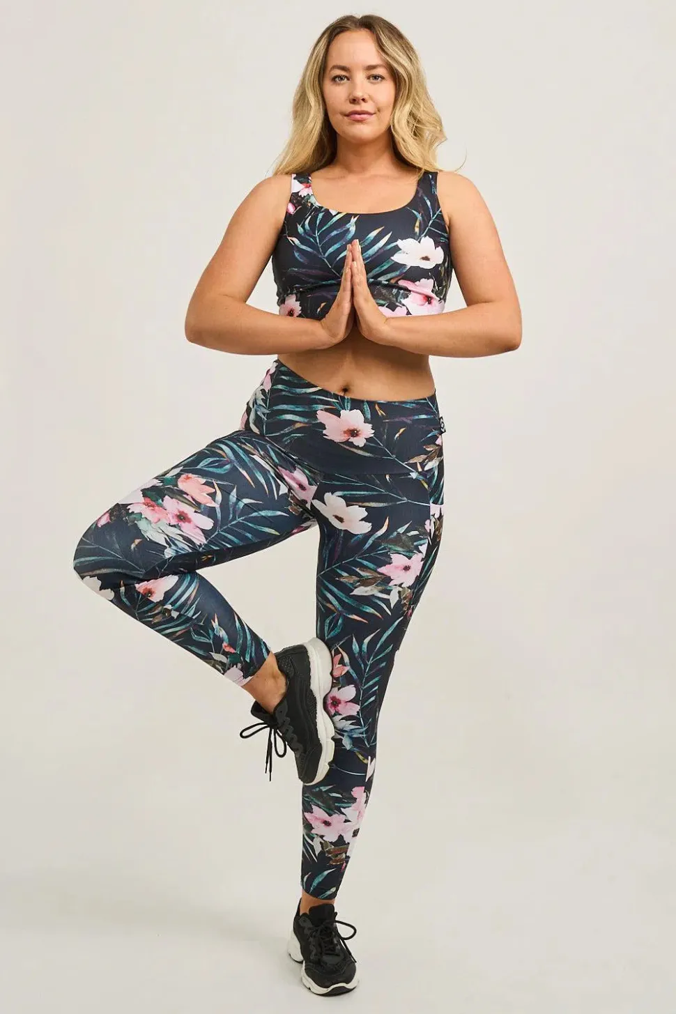 Exotic At Heart Performance - Panel Pocket High Waisted Leggings