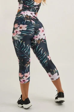 Exotic At Heart Performance - Booty Scrunch High Waisted Capri Leggings