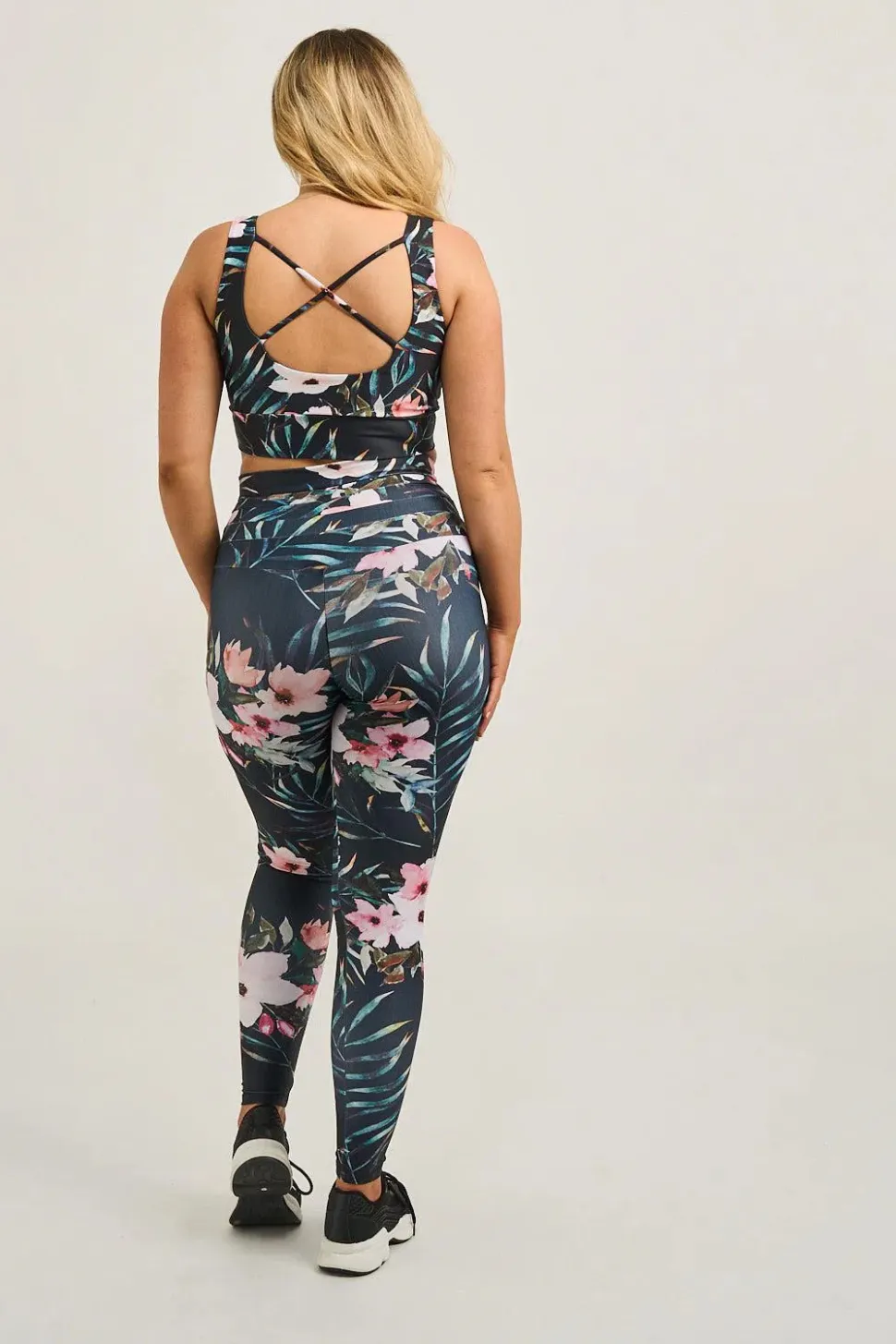 Exotic At Heart Performance - Drawstring High Waisted Leggings