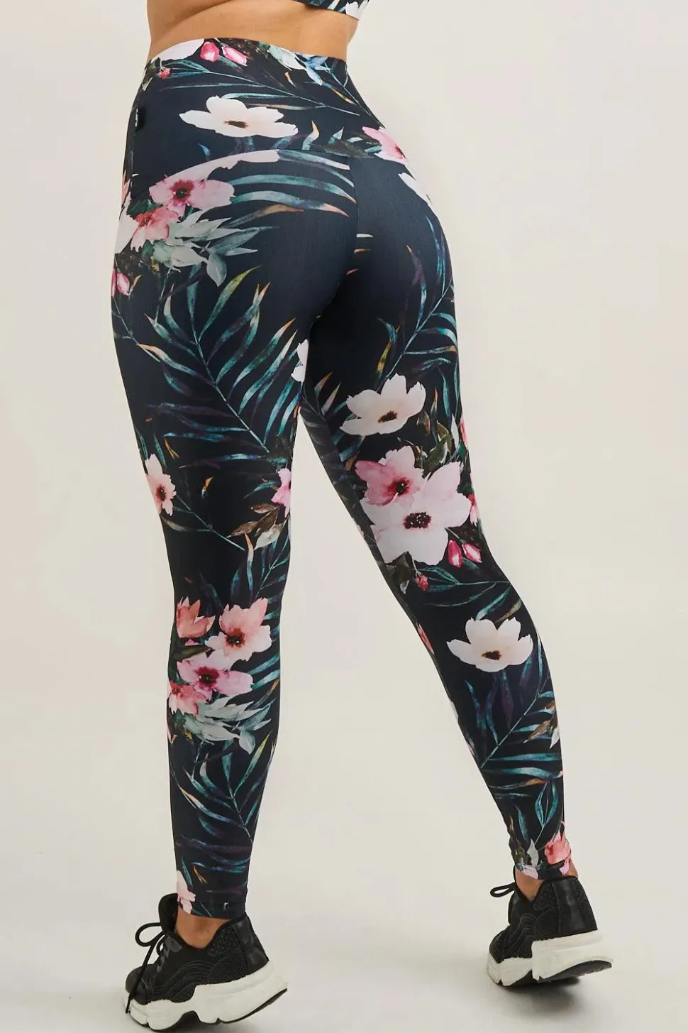 Exotic At Heart Performance - Extra High Waisted Leggings