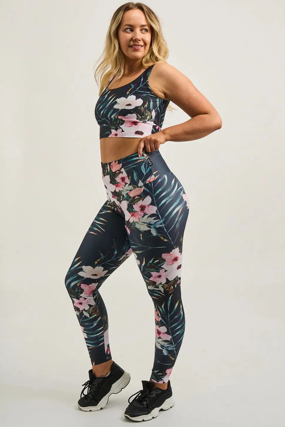 Exotic At Heart Performance - Tummy Control High Waisted Leggings