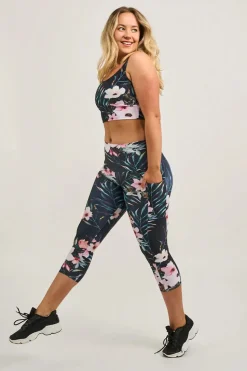 Exotic At Heart Performance - Panel Pocket High Waisted Capri Leggings