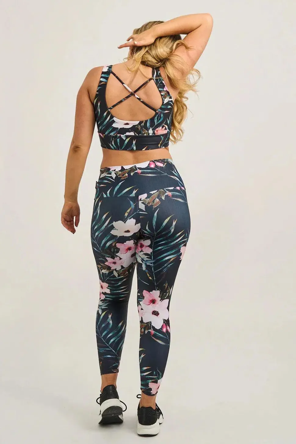 Exotic At Heart Performance - High Waisted 7/8 Leggings