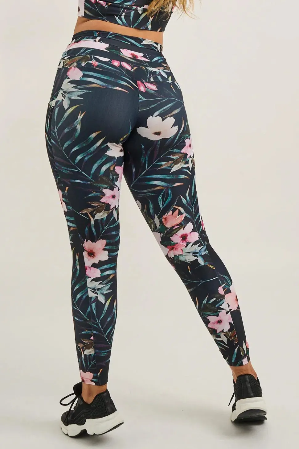 Exotic At Heart Performance - Panel Pocket Drawstring High Waisted Leggings