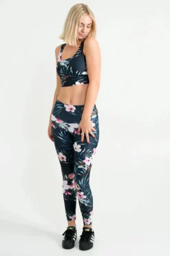 Exotic At Heart Performance - Scoop Neck Comfort Crop Top