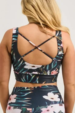 Exotic At Heart Performance - Scoop Neck Comfort Crop Top