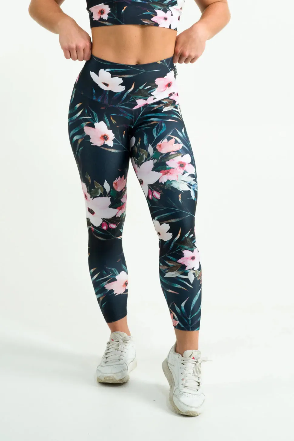 Exotic At Heart Performance - High Waisted 7/8 Leggings