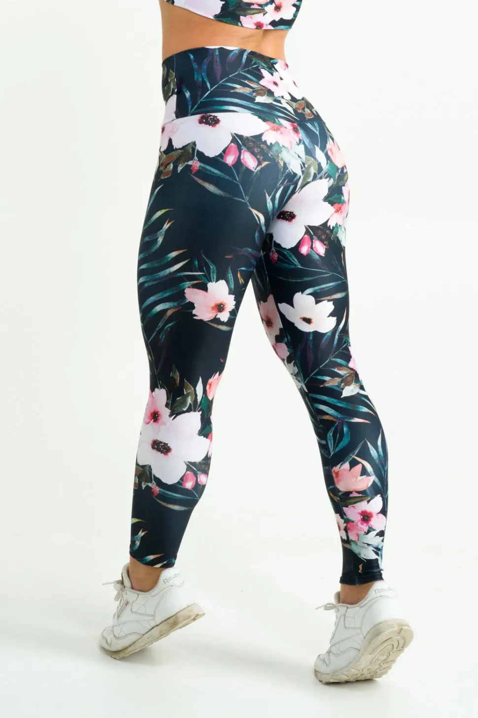 Exotic At Heart Performance - High Waisted 7/8 Leggings