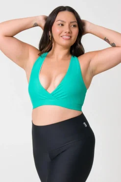 Jade Performance - Cross Over Crop