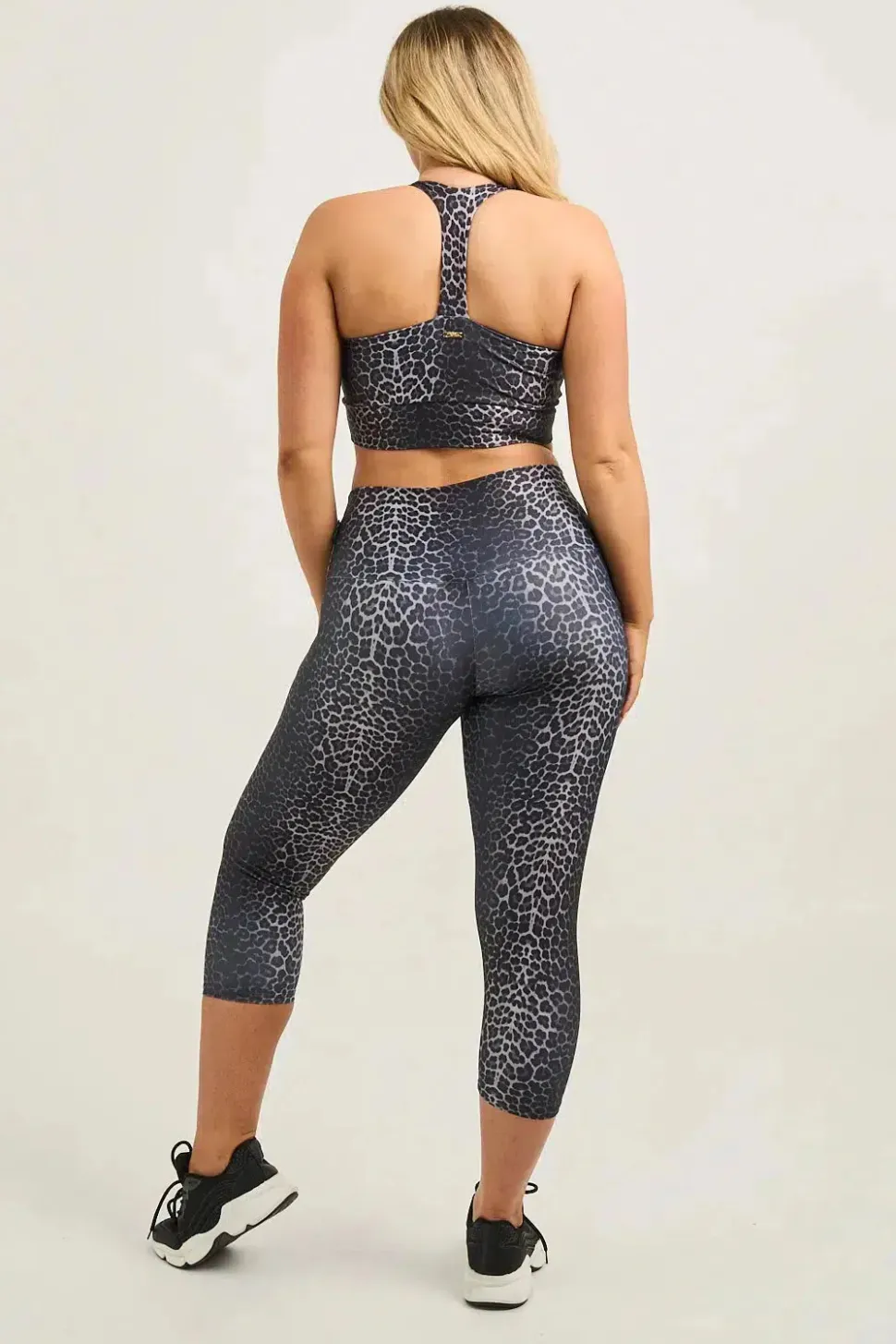 Jag Swag Black Performance - Luxe High Waisted Capri Leggings