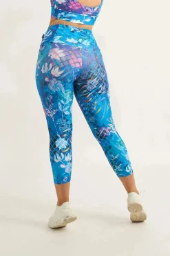 Mermaid Mafia Performance - Tummy Control High Waisted Capri Leggings