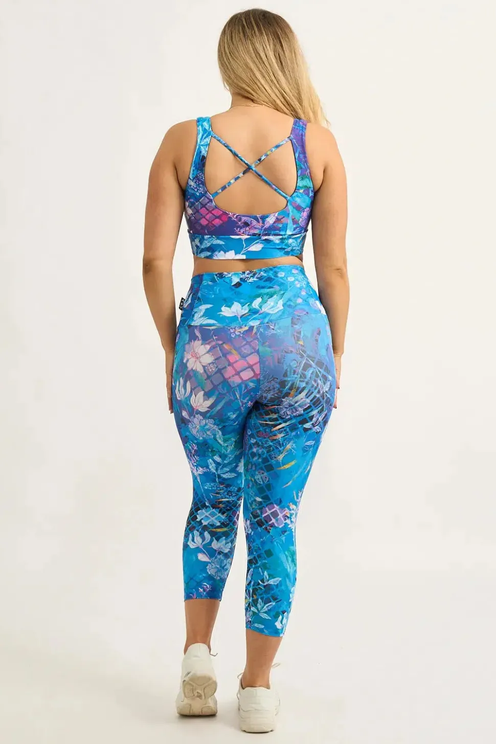 Mermaid Mafia Performance - Tummy Control High Waisted Capri Leggings