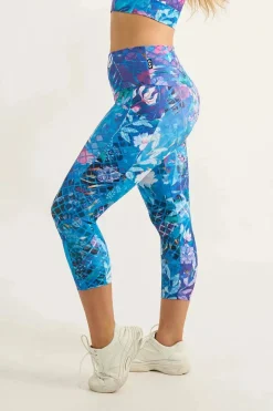 Mermaid Mafia Performance - Panel Pocket High Waisted Capri Leggings