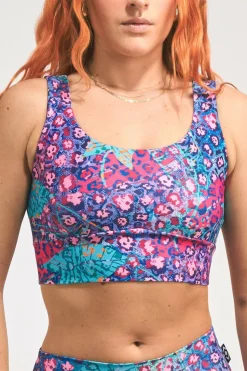 Plant One On Me Performance - Scoop Neck Comfort Crop Top