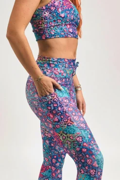 Plant One On Me Performance - Panel Pocket Drawstring Capri Leggings