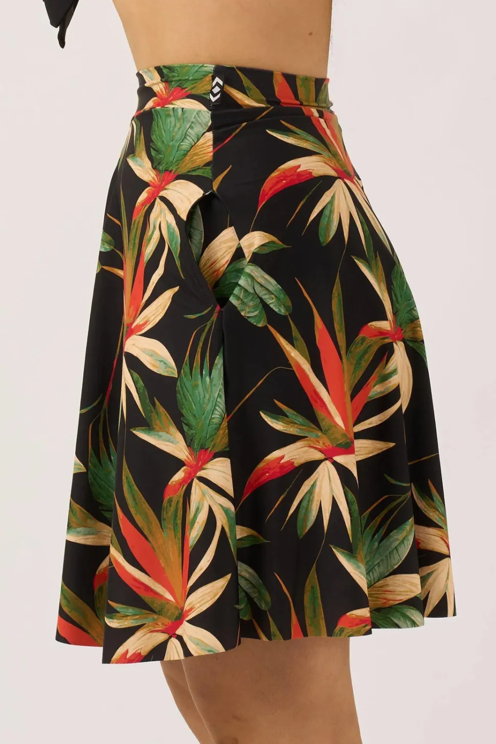 Silky Palazzo Short With Pocket - Black Tropico