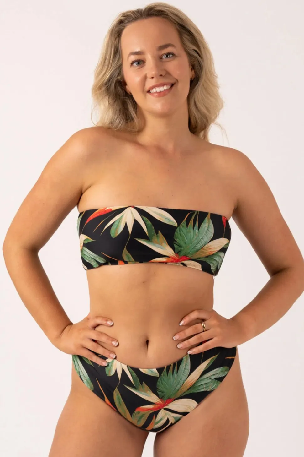 Silky Reversible Bandeau Bow Bikini Top - Black Tropico