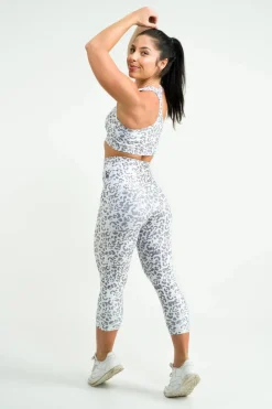 Snow Jag Performance - Extra High Waisted Capri Leggings