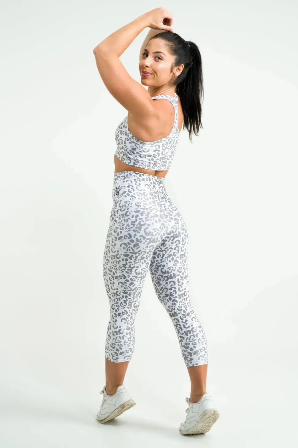 Snow Jag Performance - Extra High Waisted Capri Leggings