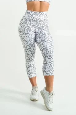 Snow Jag Performance - Extra High Waisted Capri Leggings