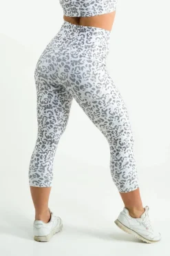 Snow Jag Performance - High Waisted Capri Leggings
