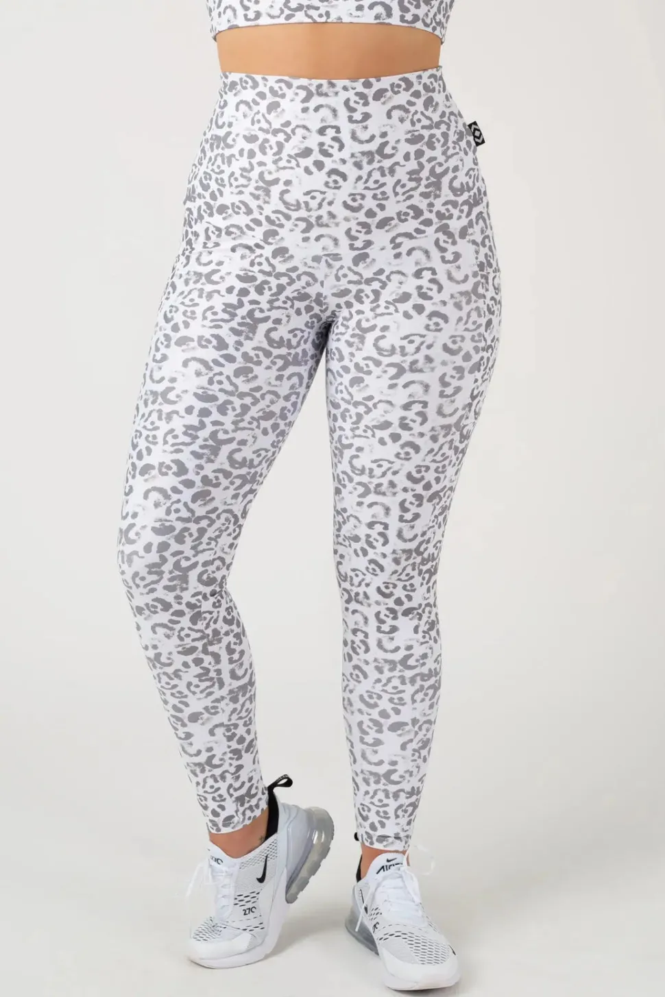 Snow Jag Performance - Panel Pocket Extra High Waisted Leggings