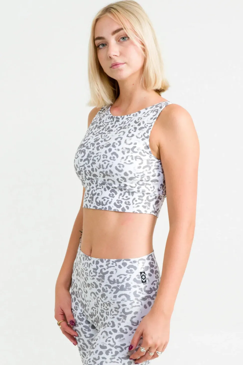 Snow Jag Performance - Reversible Comfort Crop Top