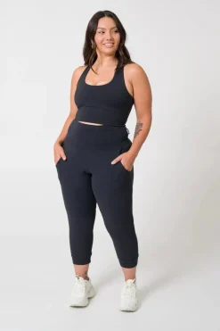 Soft To Touch Jogger Capris W/ Pockets - Black
