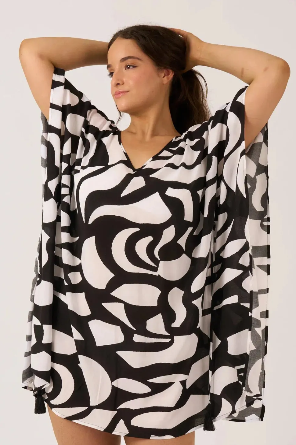 Sustainable Viscose Adjustable Tie Waist Kaftan - Black Geo Waves