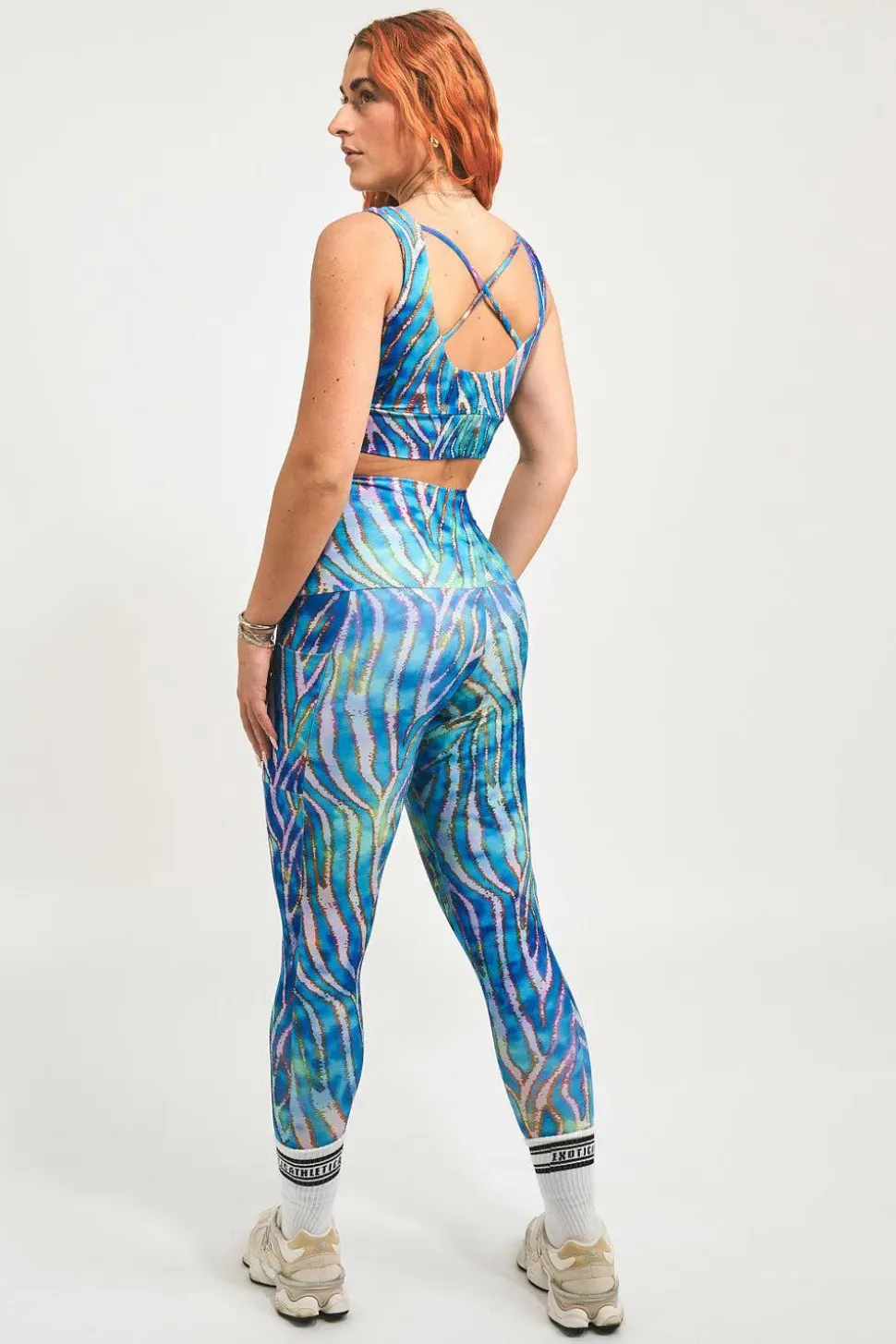 Water Horse Performance - Scoop Neck Comfort Crop Top