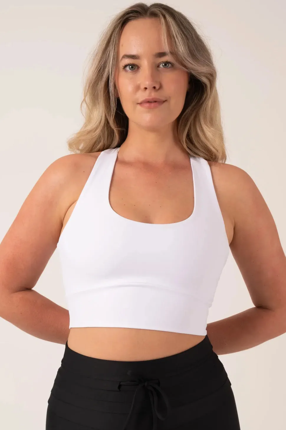 White Performance - T Back Comfort Crop Top